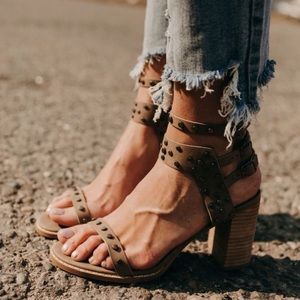 Just In ✨ CELESTE STUDDED HEELED SANDAL - Taupe